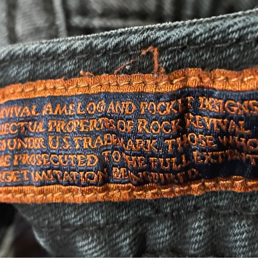 ROCK REVIVAL BLACK AMY SKINNY EMBELLISHED DISTRESSED DENIM POCKETS JEANS SIZE 29 - Picture 8 of 10